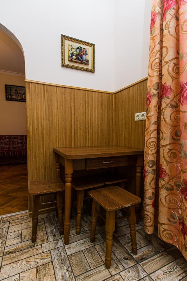 Квартира В Центрі Вулиця Балабана 29 Біля Краківського Ринку Lviv Dış mekan fotoğraf